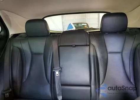 2021 Buick Envision Essence z USA, uszkodzony, nr VIN LRBFZNR49MD084481